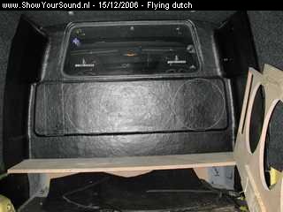 showyoursound.nl - De beukbus van Audio-system - flying dutch - SyS_2006_12_15_16_20_42.jpg - hier de voorberijding van de nieuwe kist